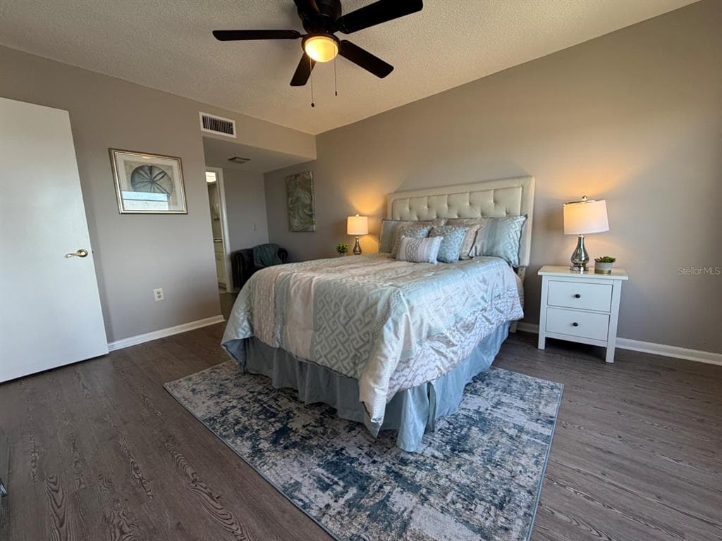 4900 BRITTANY DRIVE S 610 photo 12