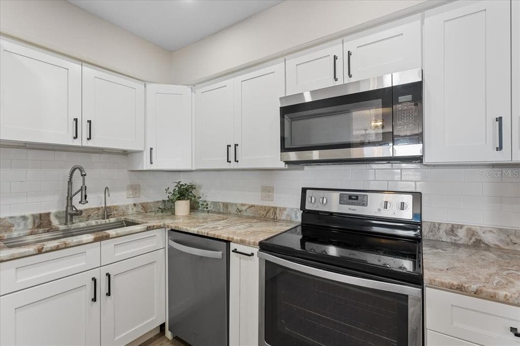 4900 BRITTANY DRIVE S 610 photo 7