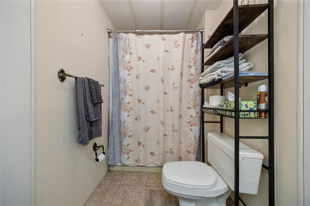 121 BONNIE DRIVE photo 11