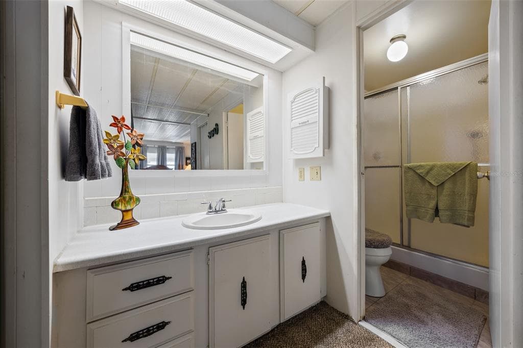 121 BONNIE DRIVE photo 21