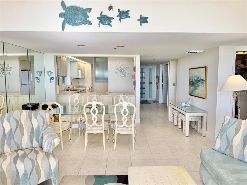 1105 GULF OF MEXICO DRIVE 401 photo 9