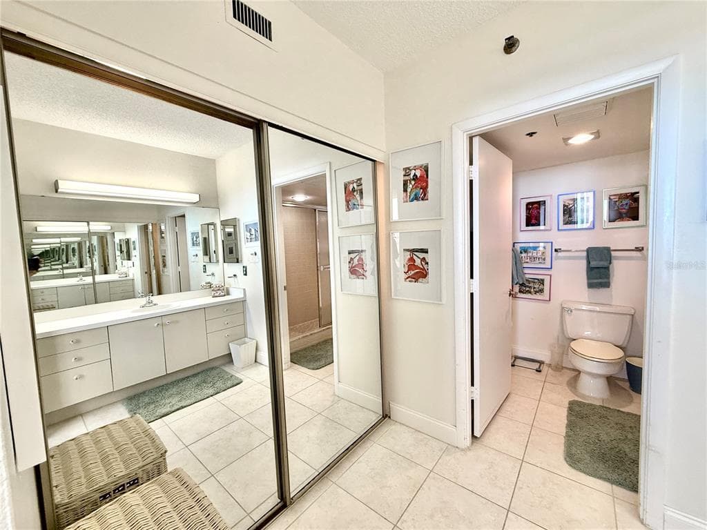 1105 GULF OF MEXICO DRIVE 401 photo 15