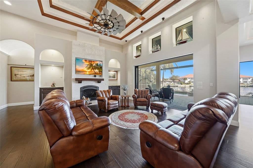 166 HIBISCUS DRIVE photo 13