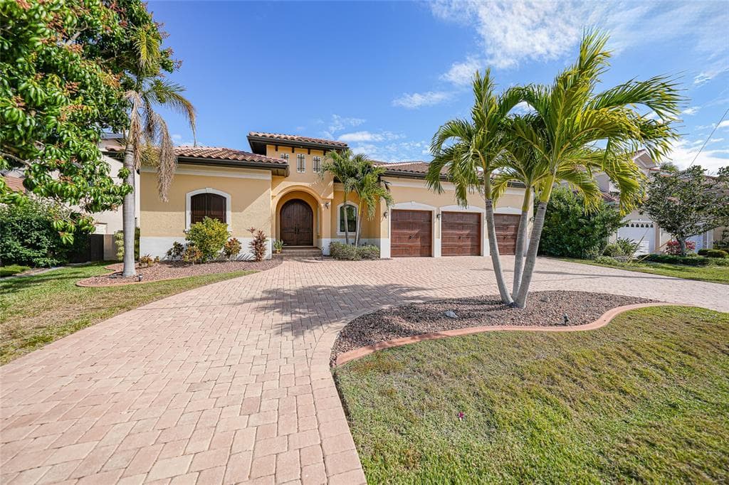166 HIBISCUS DRIVE 1