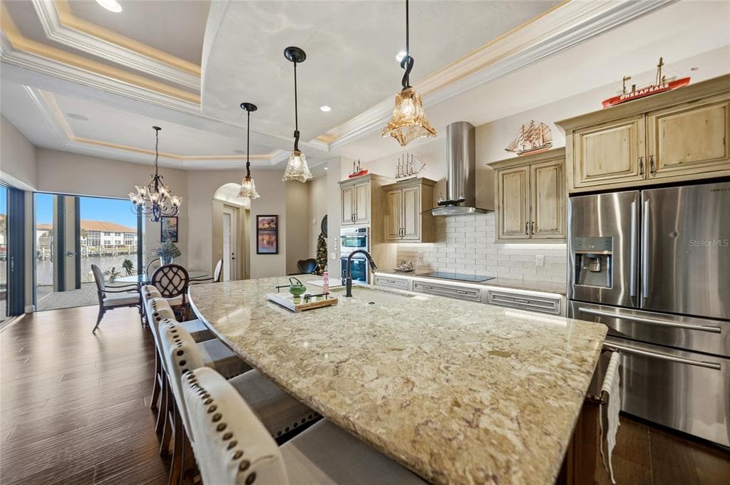 166 HIBISCUS DRIVE photo 19
