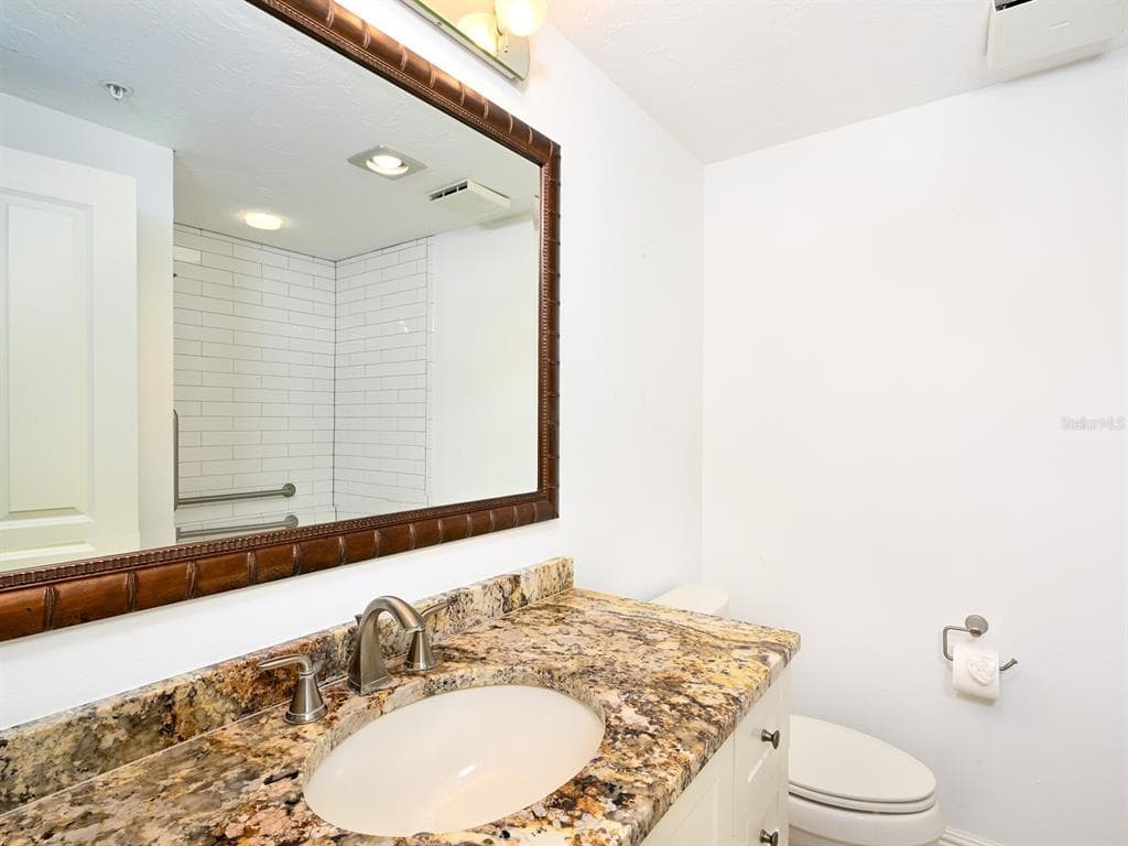 1255 N GULFSTREAM AVENUE 1106 photo 24