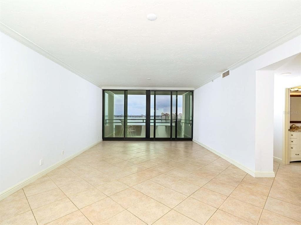 1255 N GULFSTREAM AVENUE 1106 photo 8