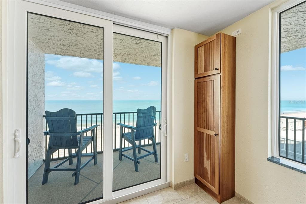 15316 GULF BOULEVARD 404 photo 17