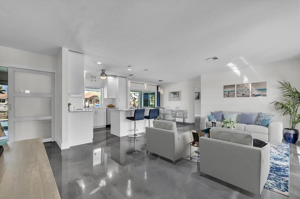 2424 ROSA LANE 4