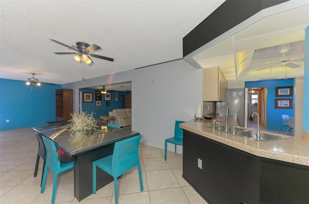 602 PORTIA STREET N photo 12