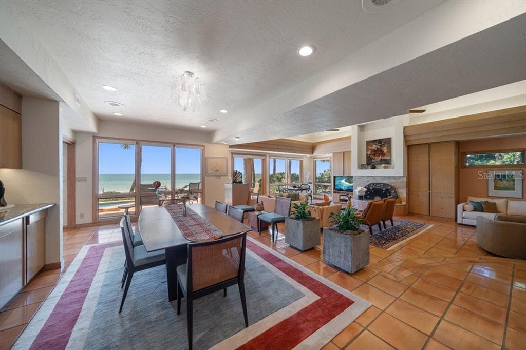 16000 GULF BOULEVARD photo 13