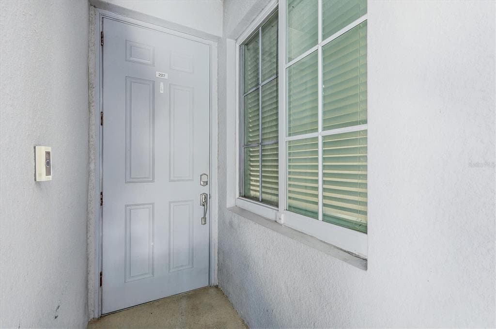 14081 HERITAGE LANDING BOULEVARD 227 photo 9