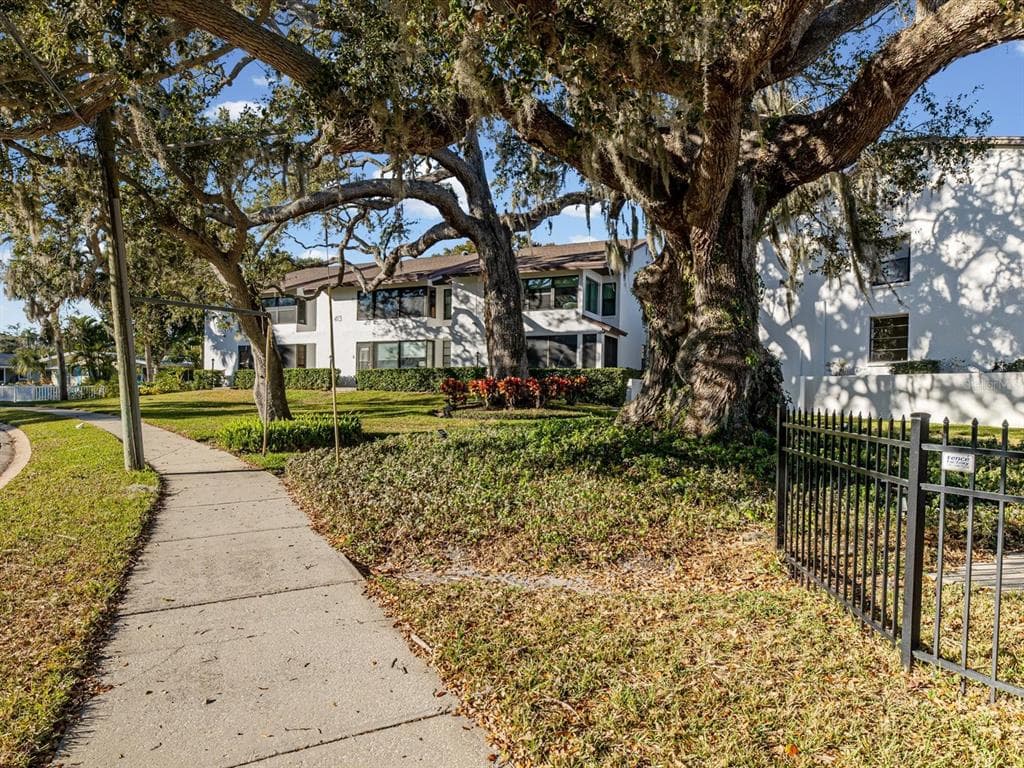 413 S BAYSHORE BOULEVARD 4 photo 24