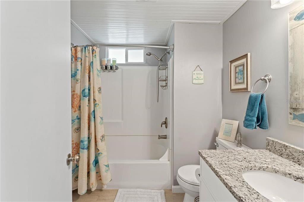 6051 COLONY CIRCLE photo 20