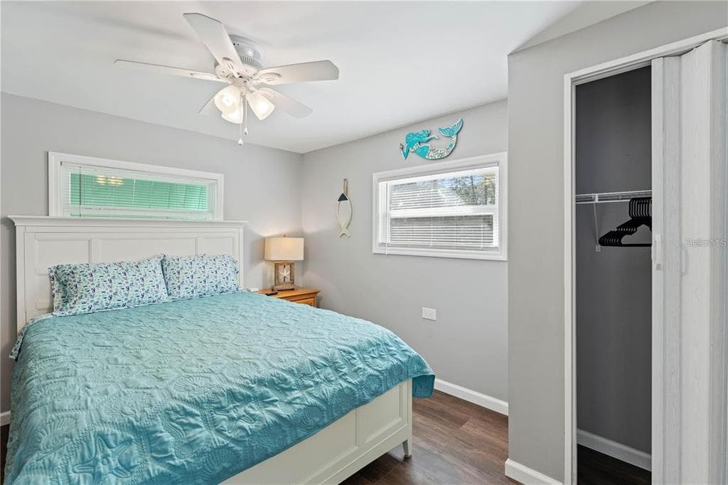 6051 COLONY CIRCLE photo 18