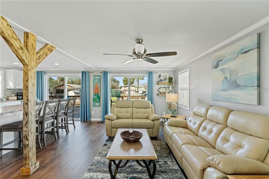 6051 COLONY CIRCLE photo 11