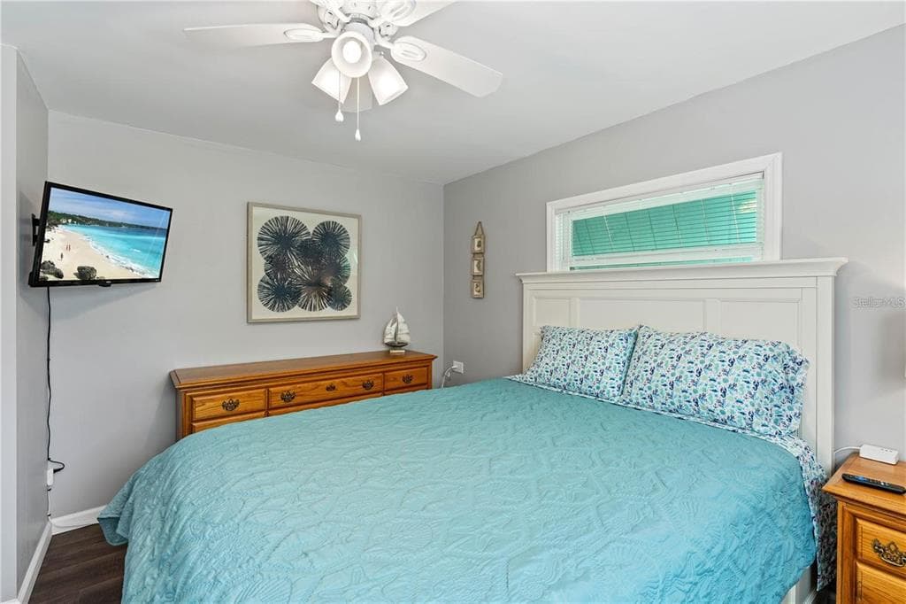 6051 COLONY CIRCLE photo 19