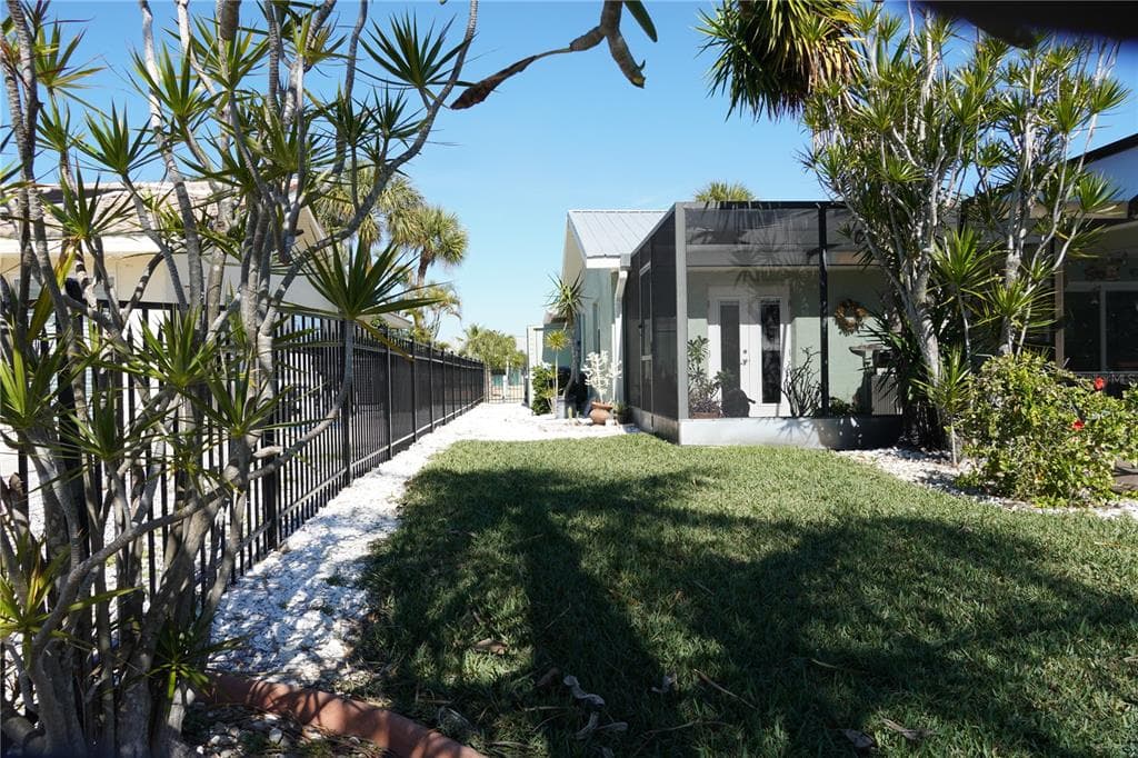 908 SAGO PALM WAY photo 7