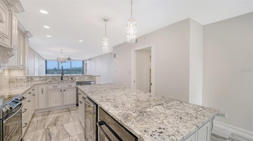 5740 MIDNIGHT PASS ROAD 307 photo 13