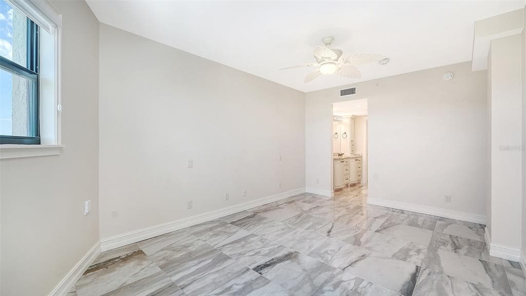 5740 MIDNIGHT PASS ROAD 307 photo 18