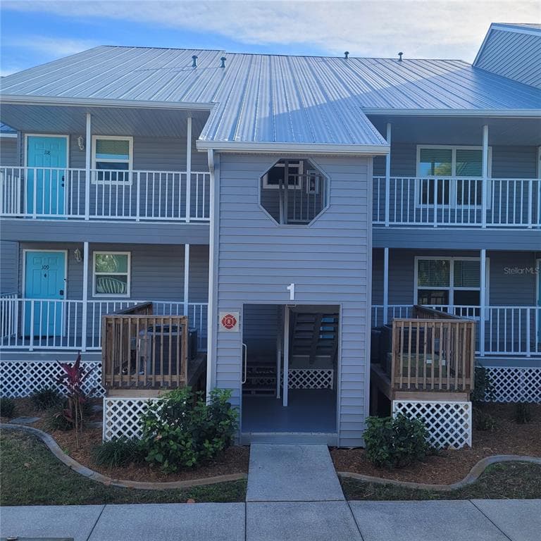 4410 WARREN AVENUE 108 photo 1