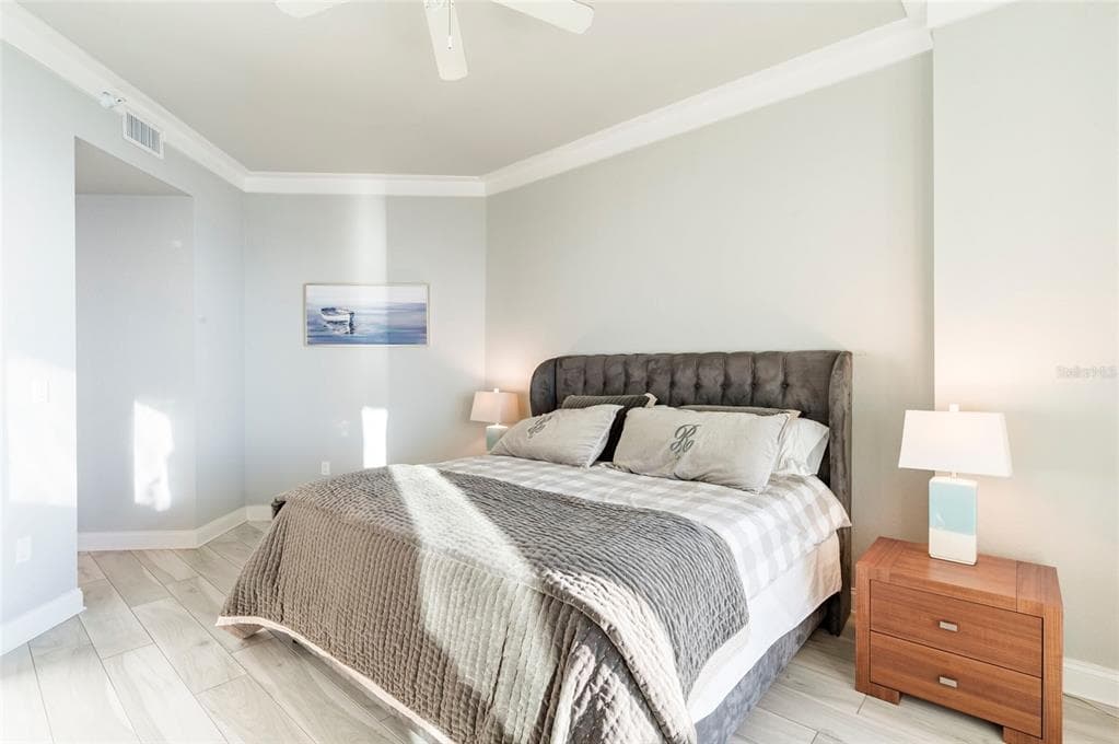 1170 GULF BOULEVARD 2203 photo 21