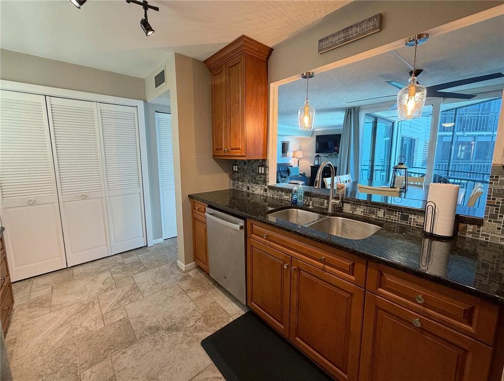 5541 PUERTA DEL SOL BOULEVARD S 317 photo 14