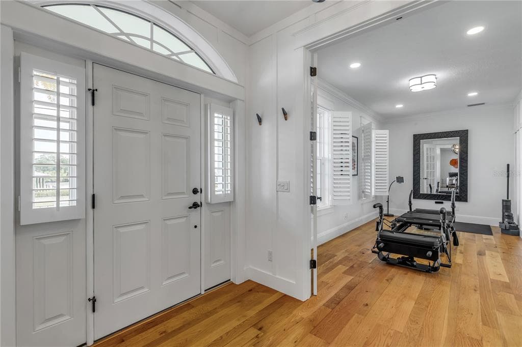 1212 S RIVERSIDE DRIVE photo 22