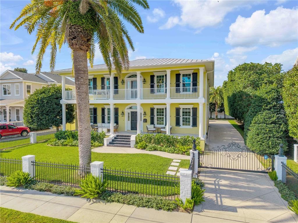 1212 S RIVERSIDE DRIVE 3