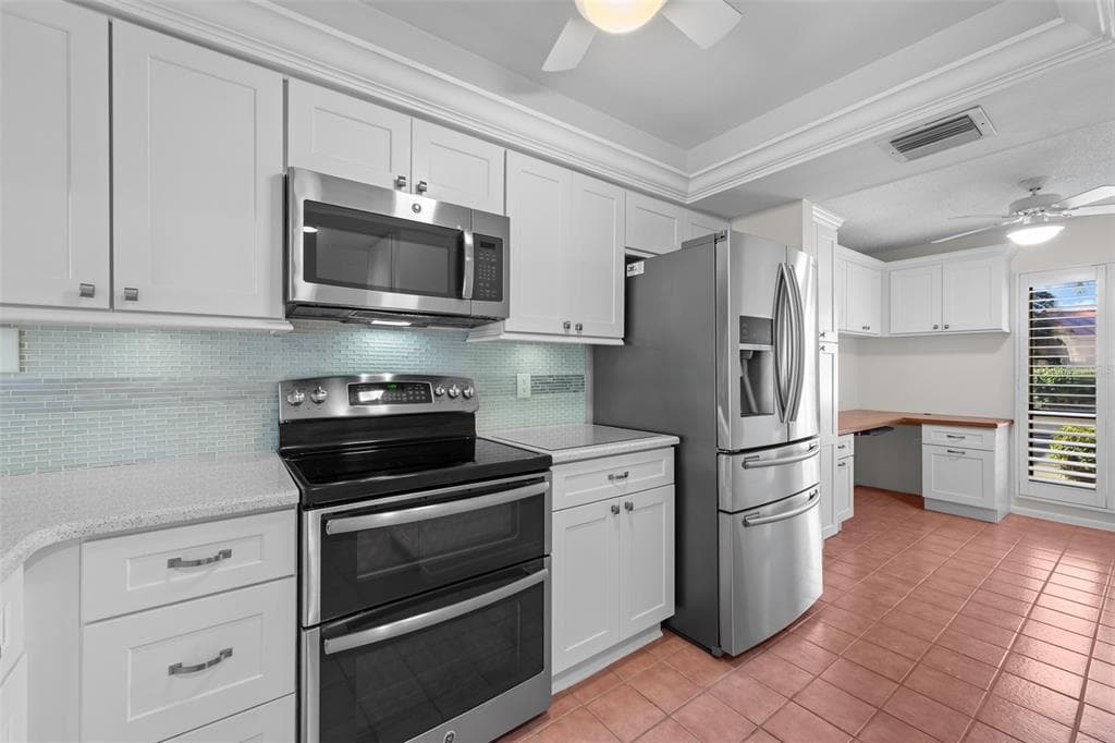 4750 BRITTANY DRIVE S 26 photo 7