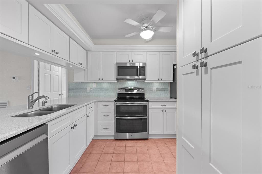 4750 BRITTANY DRIVE S 26 photo 8