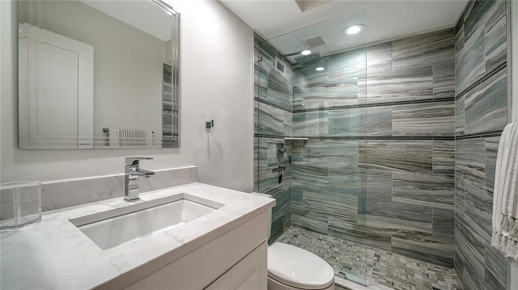 1000 LONGBOAT CLUB ROAD 403 photo 13