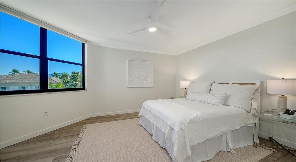 1000 LONGBOAT CLUB ROAD 403 photo 14