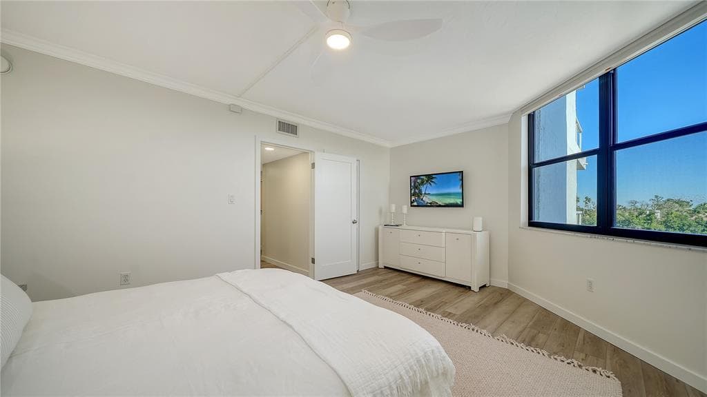 1000 LONGBOAT CLUB ROAD 403 photo 15