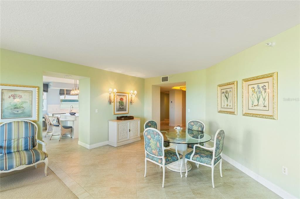1180 GULF BOULEVARD 202 photo 17