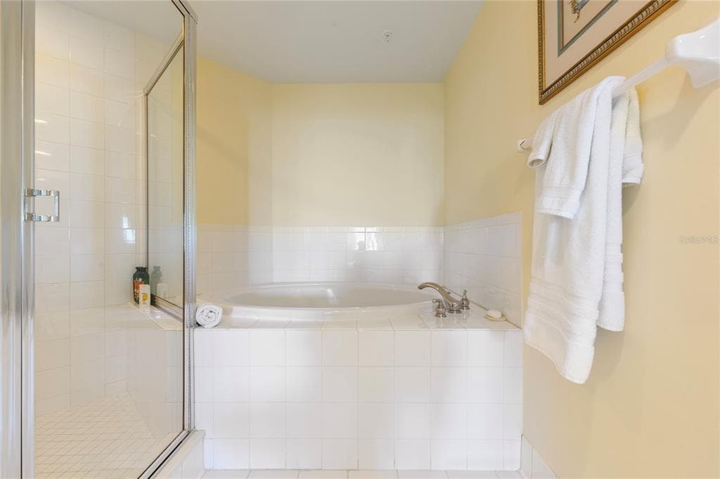 1180 GULF BOULEVARD 202 photo 22