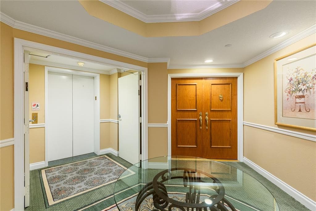 1180 GULF BOULEVARD 202 photo 3