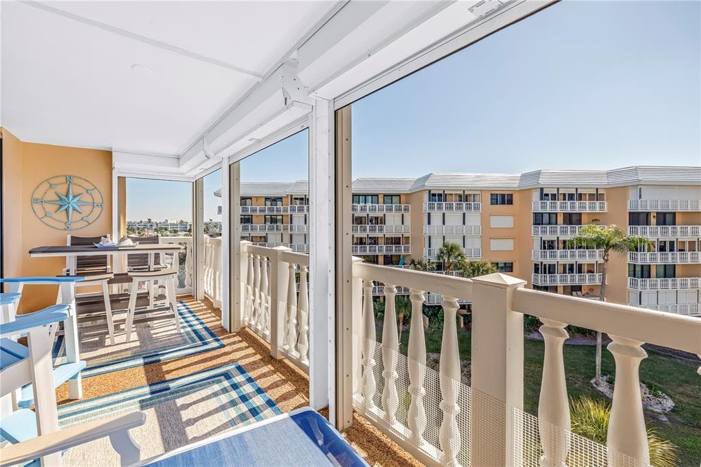 6600 SUNSET WAY 408 photo 22