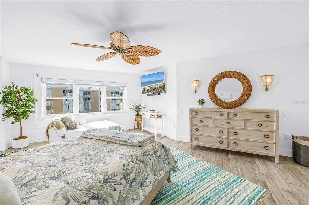 6600 SUNSET WAY 408 photo 24