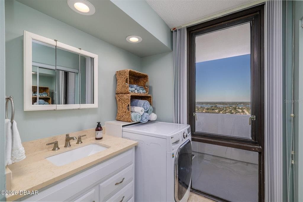 1420 N ATLANTIC AVENUE 1601 photo 16
