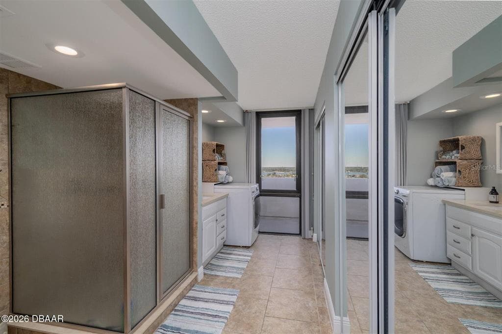 1420 N ATLANTIC AVENUE 1601 photo 15