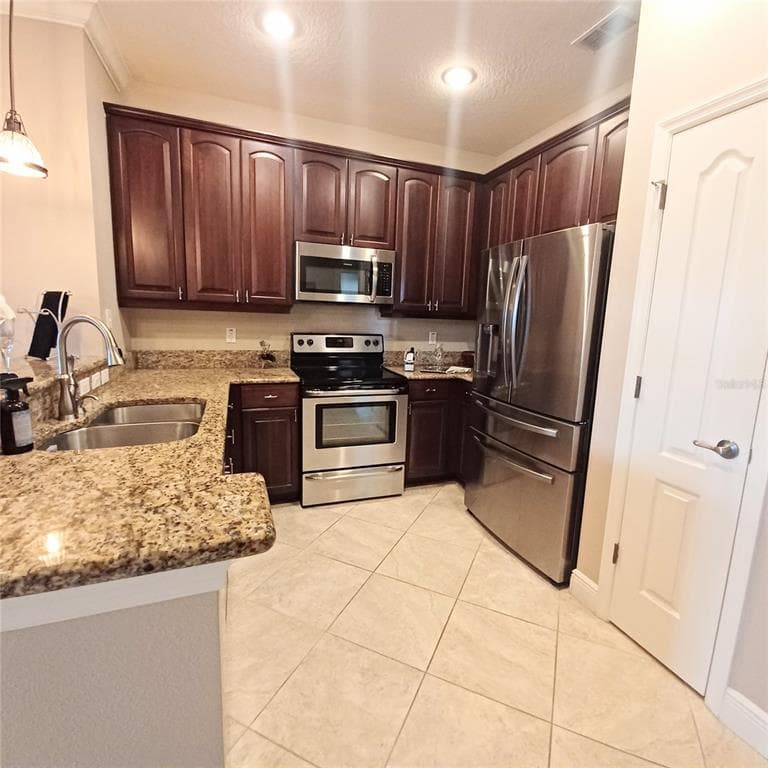 80 S RIVERVIEW BEND S 822 photo 4