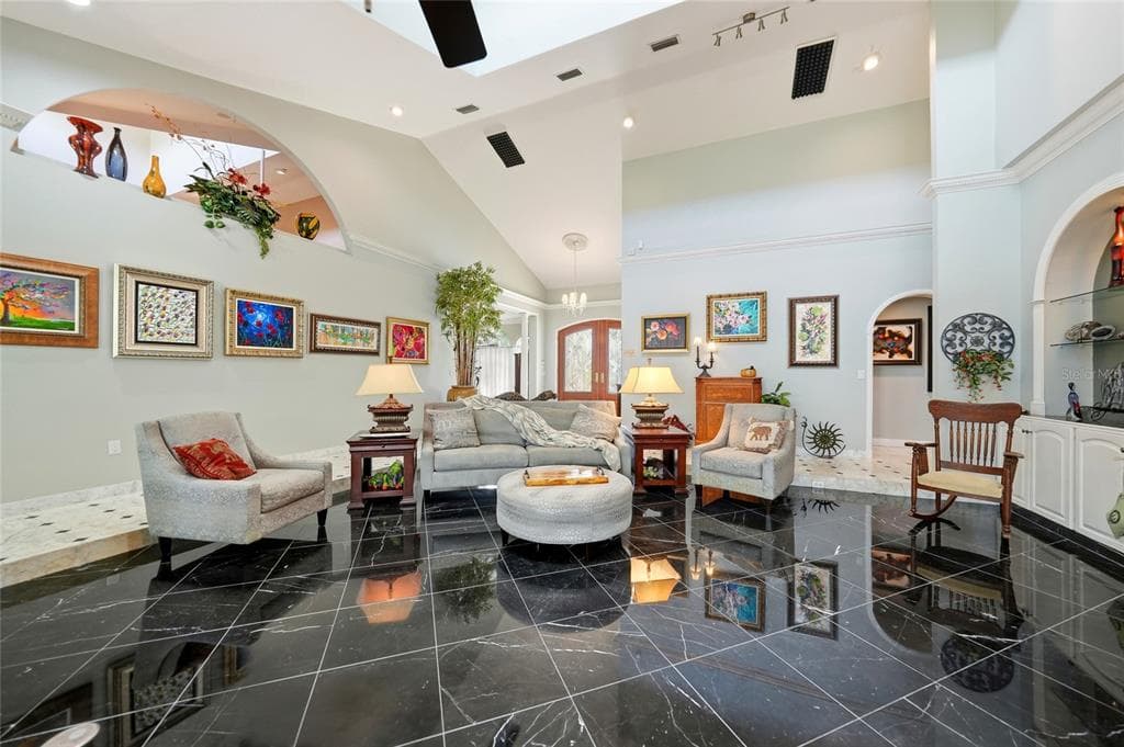 24646 TANGERINE AVENUE photo 9