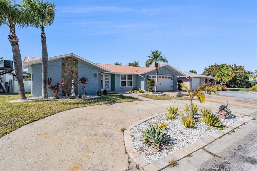 5001 MARLIN DRIVE photo 3