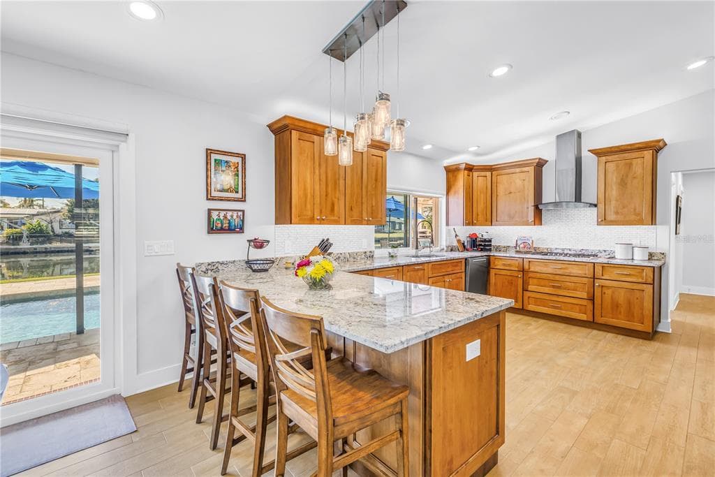 5166 HORSESHOE PLACE NE photo 13