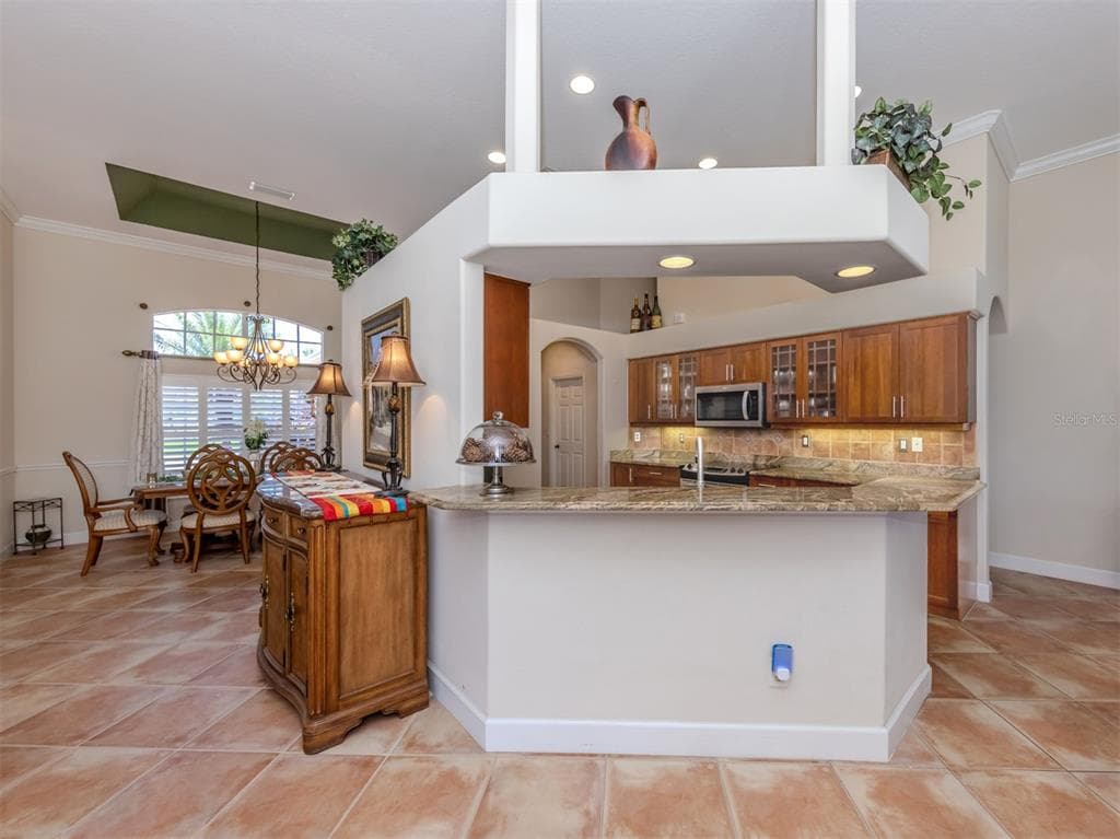 148 WADING BIRD DRIVE photo 11