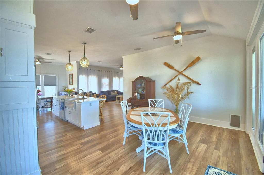 1173 S LAKE REEDY BOULEVARD photo 23