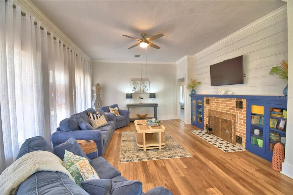 1173 S LAKE REEDY BOULEVARD photo 14