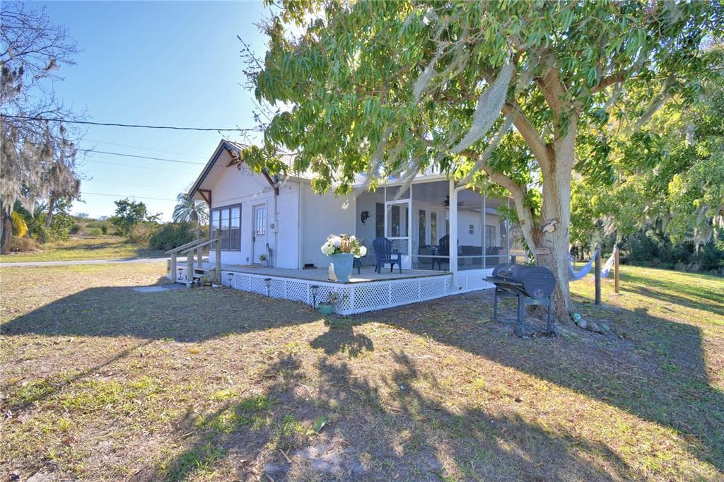 1173 S LAKE REEDY BOULEVARD photo 8