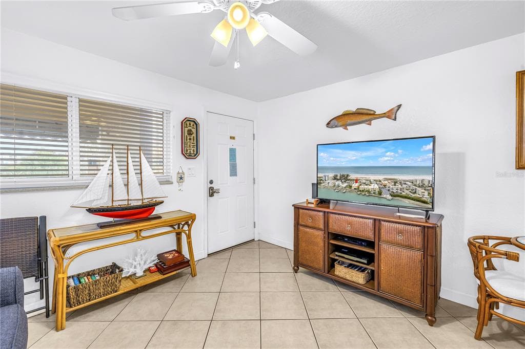10265 GULF BOULEVARD B315 photo 10
